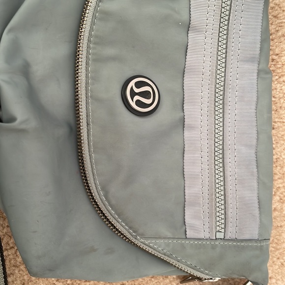 Lululemon Cross Body - Picture 3 of 10